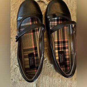 Girls Mary Jane dress shoes